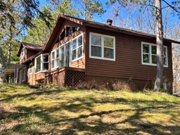 1952 single family home for sale at 27965 County 7 in Park Rapids, MN — 3 bed, 3 bath (photo 6 of 16)