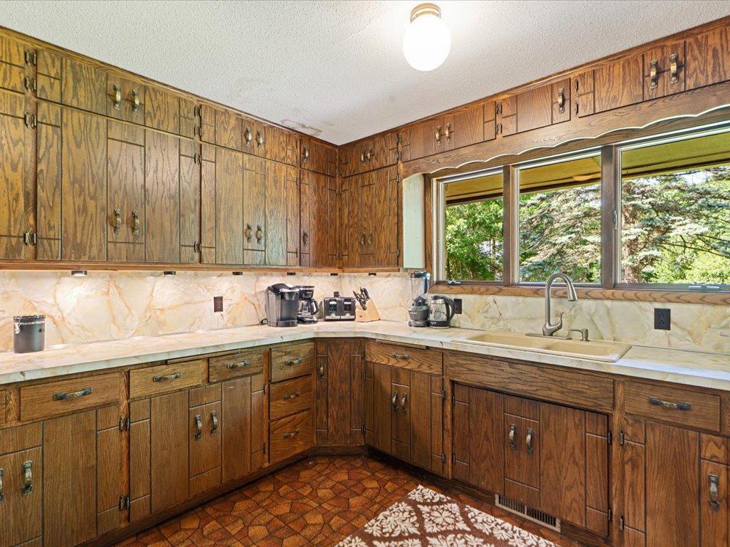 1975 single family home for sale at 45940 295th Street in Deerwood, MN — 6 bed, 6 bath (photo 13 of 90)