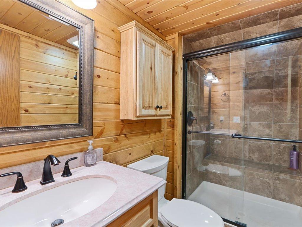 1975 single family home for sale at 45940 295th Street in Deerwood, MN — 6 bed, 6 bath (photo 21 of 90)