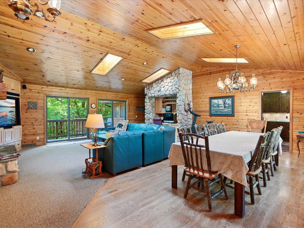 1975 single family home for sale at 45940 295th Street in Deerwood, MN — 6 bed, 6 bath (photo 7 of 90)