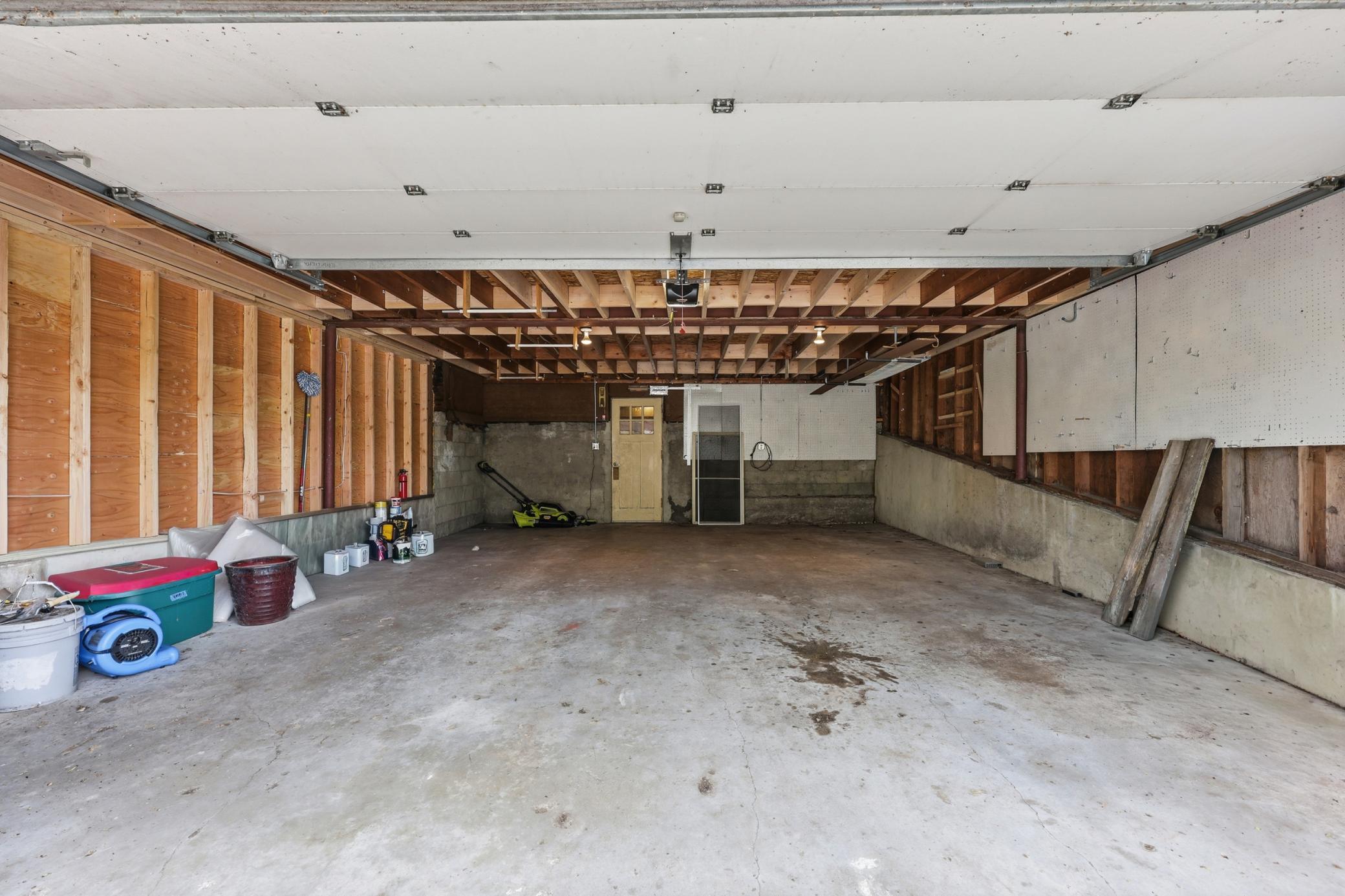 1202 6th Street S, Fargo ND 58103 - Photo 24 of 34