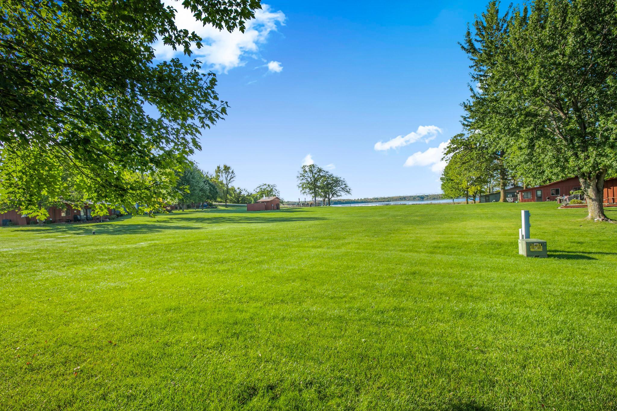 1988 single family home for sale at 3885 Wahtomin Trail NW in Alexandria, MN — 2 bed, 1 bath (photo 16 of 34)