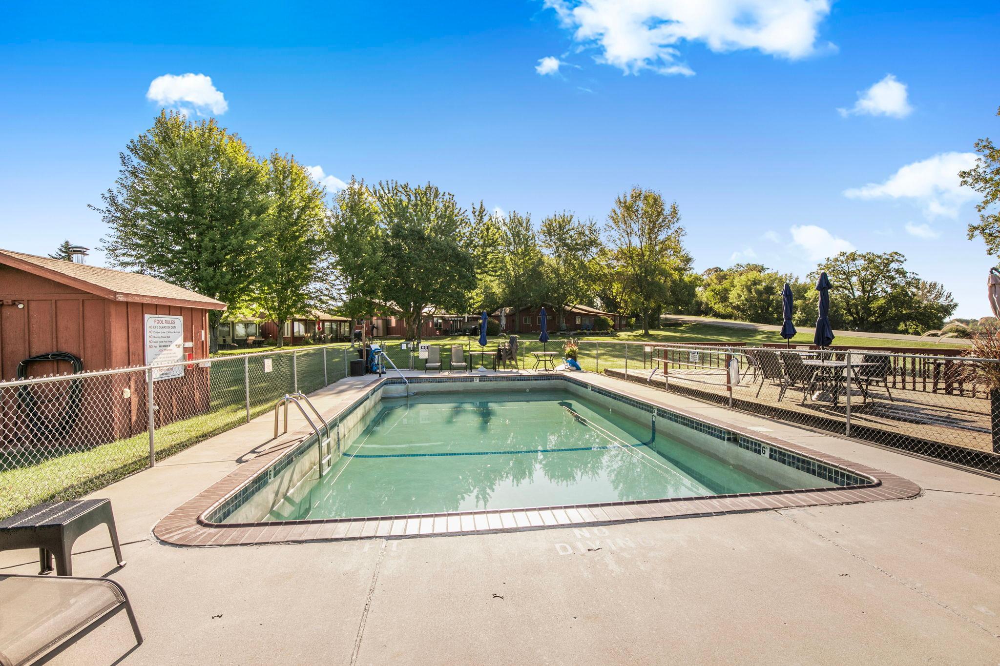 1988 single family home for sale at 3885 Wahtomin Trail NW in Alexandria, MN — 2 bed, 1 bath (photo 24 of 34)