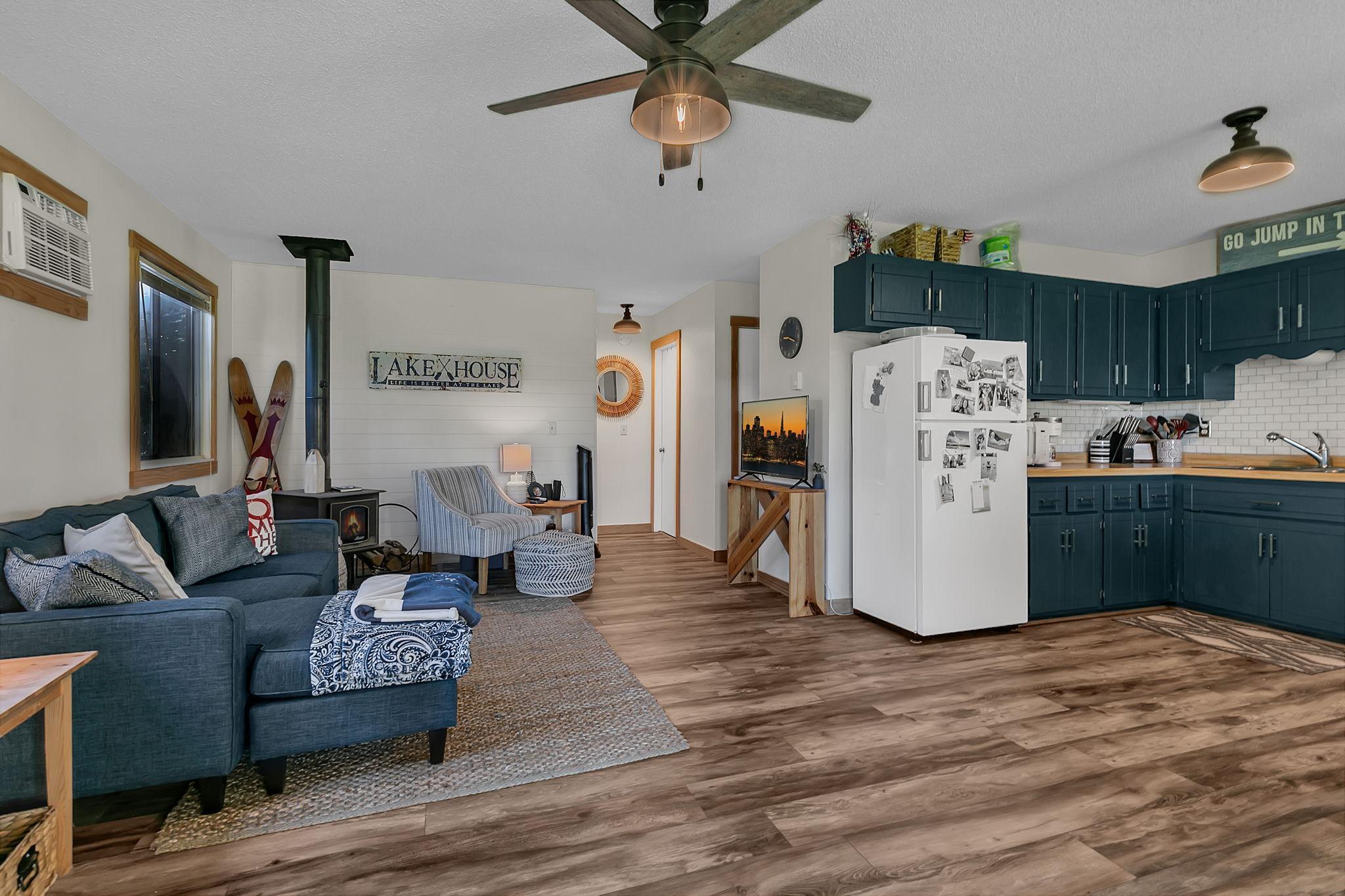 1988 single family home for sale at 3885 Wahtomin Trail NW in Alexandria, MN — 2 bed, 1 bath (photo 5 of 34)