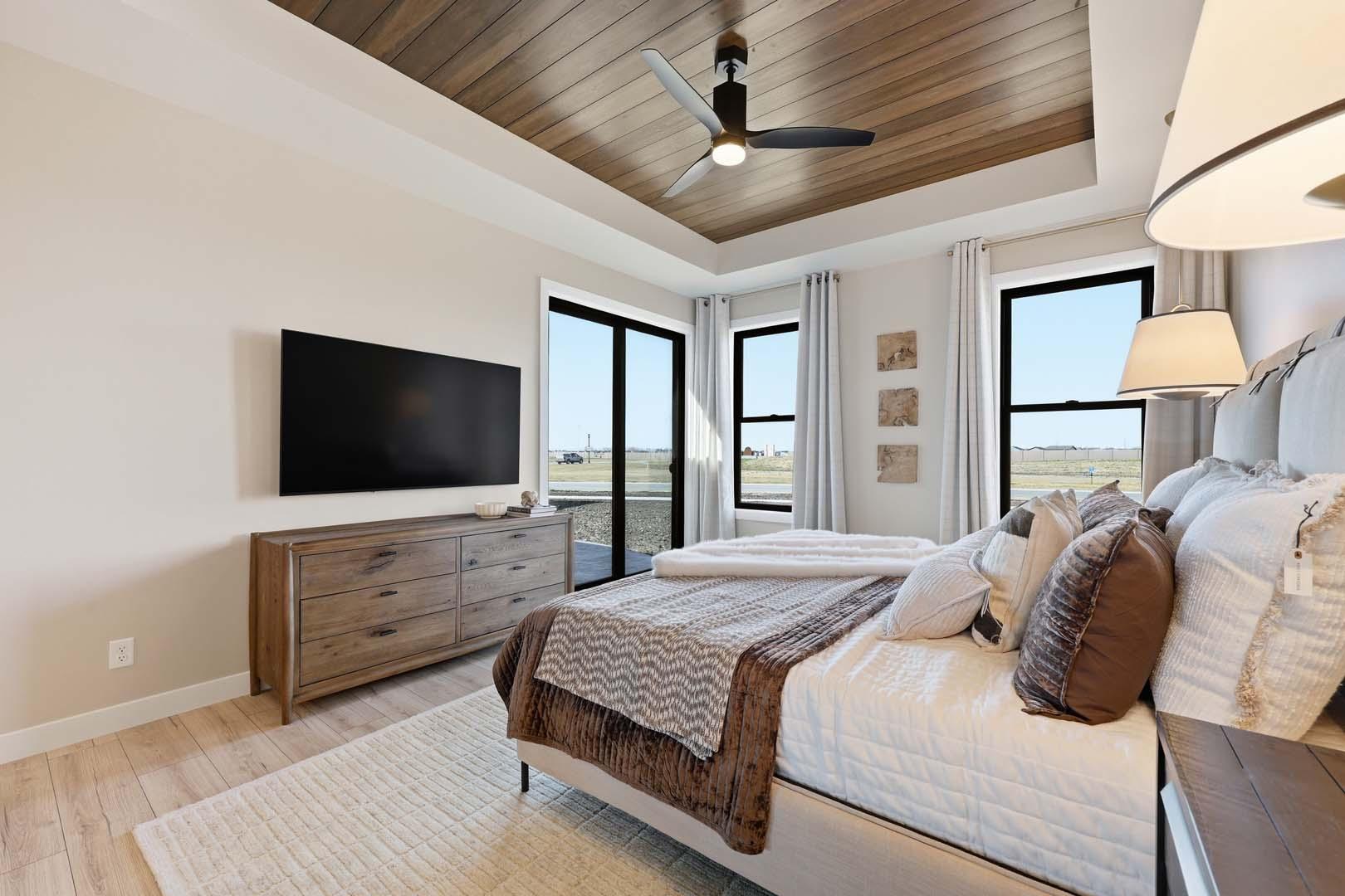 2025 single family home for sale at 6440 Sun Valley Boulevard in Horace, ND — 3 bed, 3 bath (photo 36 of 46)