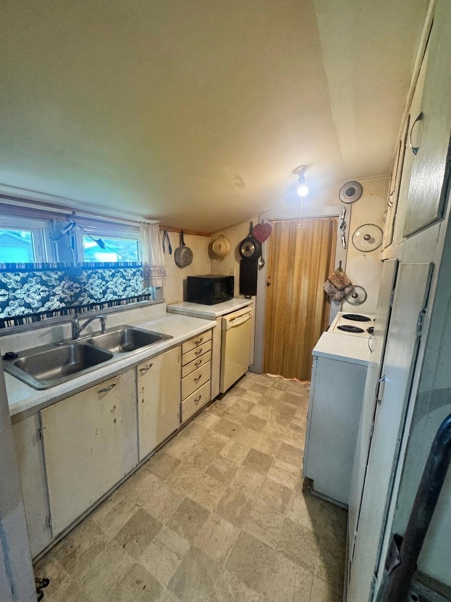 1969 single family home for sale at 511 5th Street NW in Aitkin, MN — 2 bed, 1 bath (photo 15 of 19)