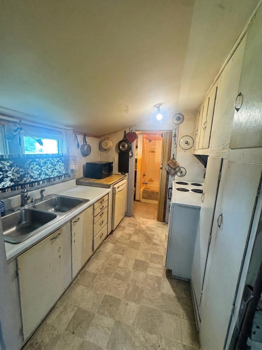 1969 single family home for sale at 511 5th Street NW in Aitkin, MN — 2 bed, 1 bath (photo 18 of 19)