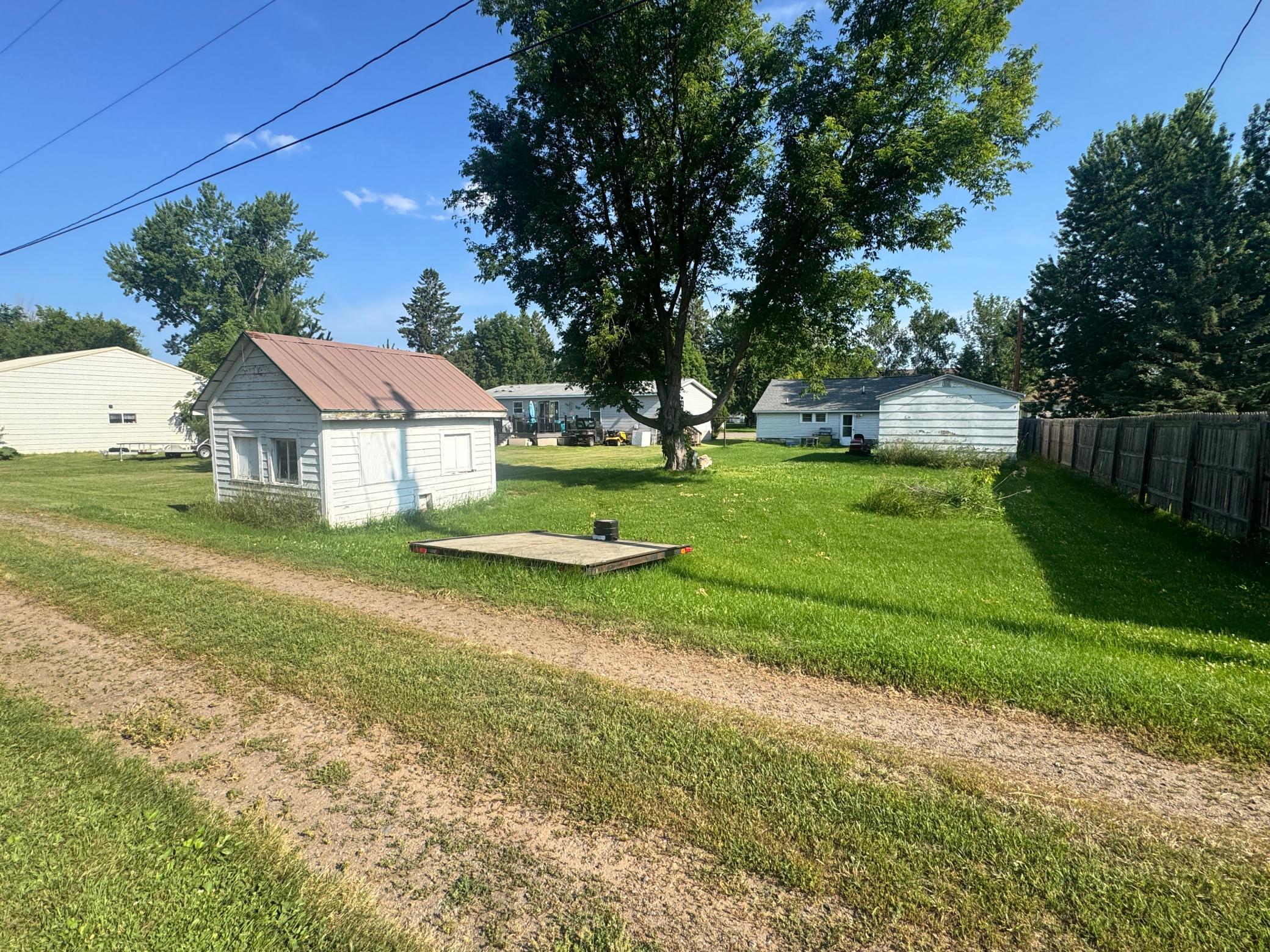1969 single family home for sale at 511 5th Street NW in Aitkin, MN — 2 bed, 1 bath (photo 6 of 19)