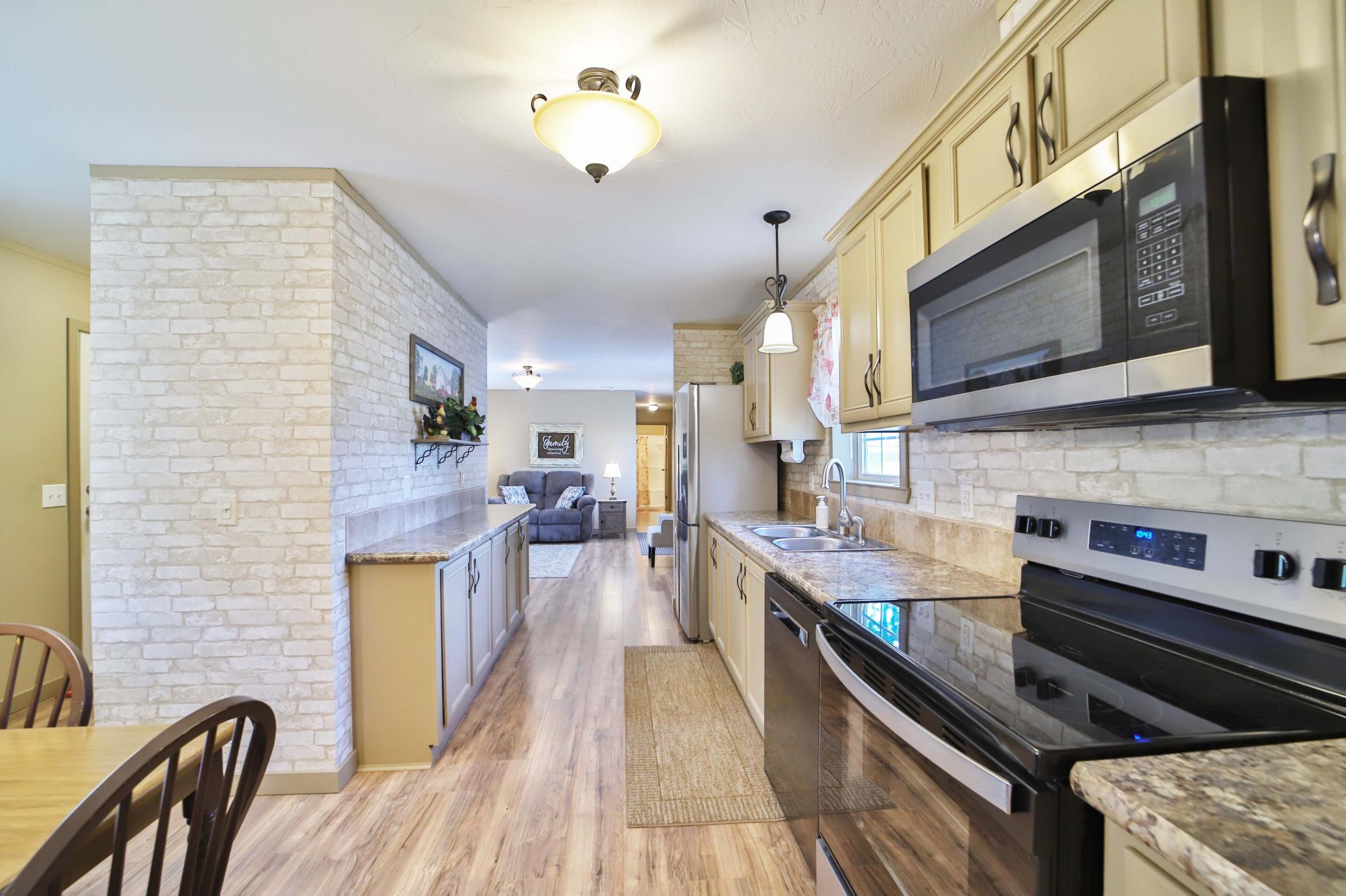 2016 single family home for sale at 9188 Estate Circle in Brainerd, MN — 3 bed, 2 bath (photo 5 of 56)