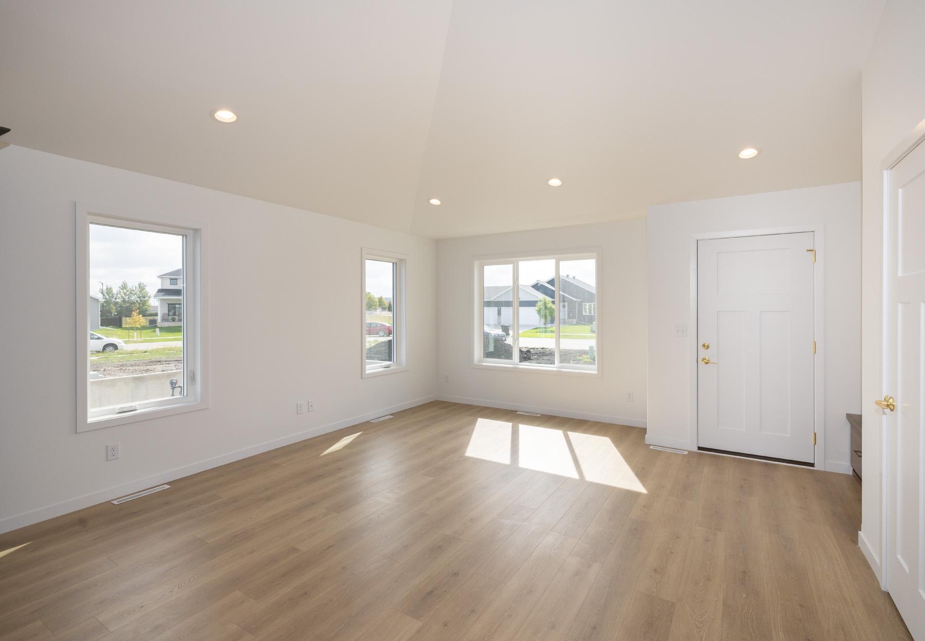 2026 single family home for sale at 2575 Golden Lane S in Fargo, ND — 4 bed, 3 bath (photo 13 of 44)