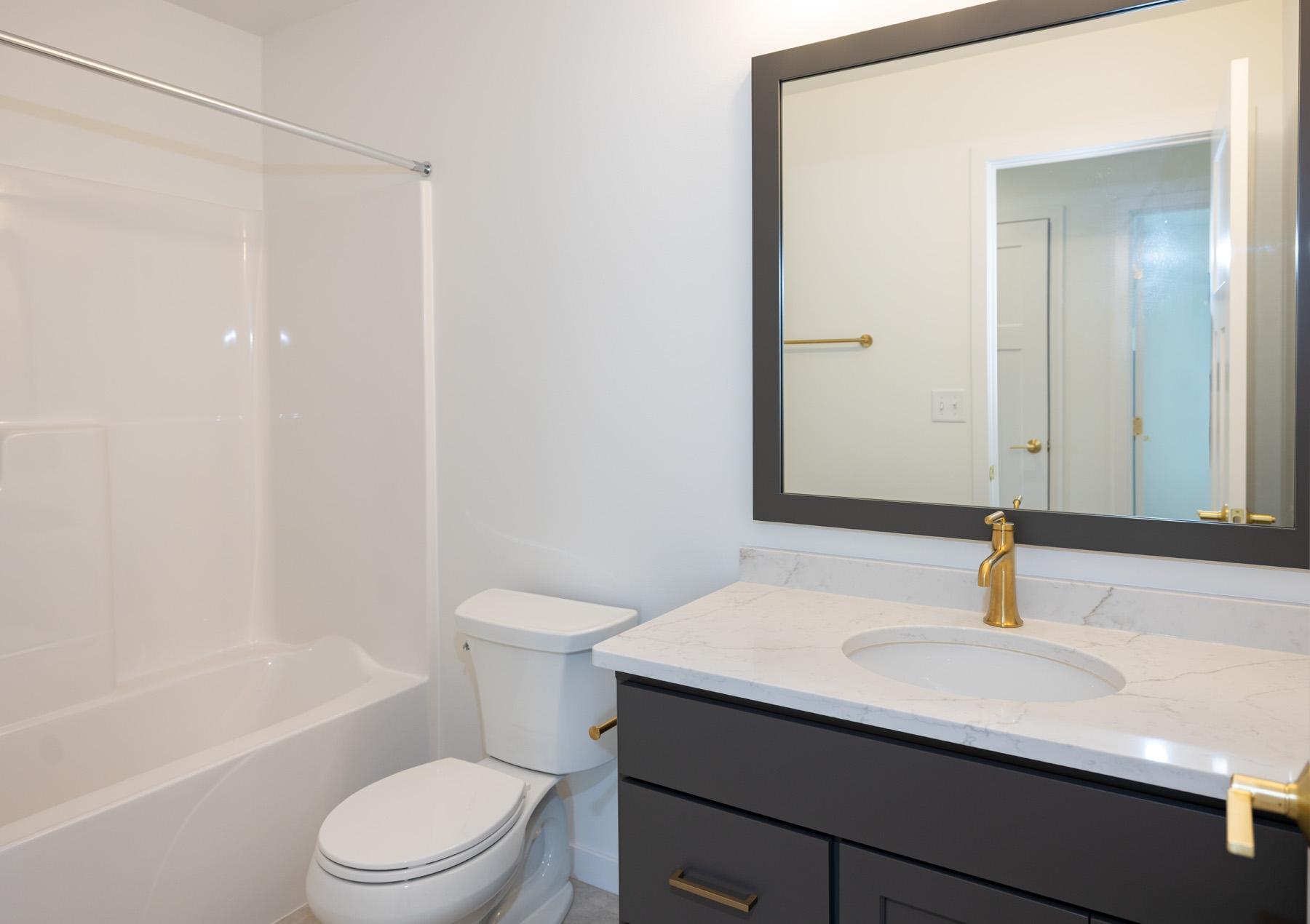 2026 single family home for sale at 2575 Golden Lane S in Fargo, ND — 4 bed, 3 bath (photo 19 of 44)