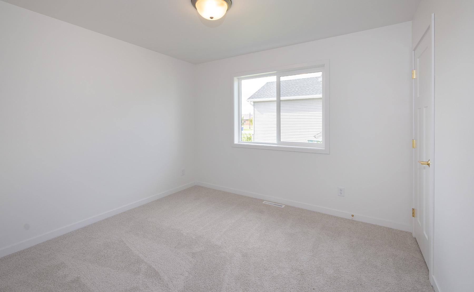 2026 single family home for sale at 2575 Golden Lane S in Fargo, ND — 4 bed, 3 bath (photo 20 of 44)