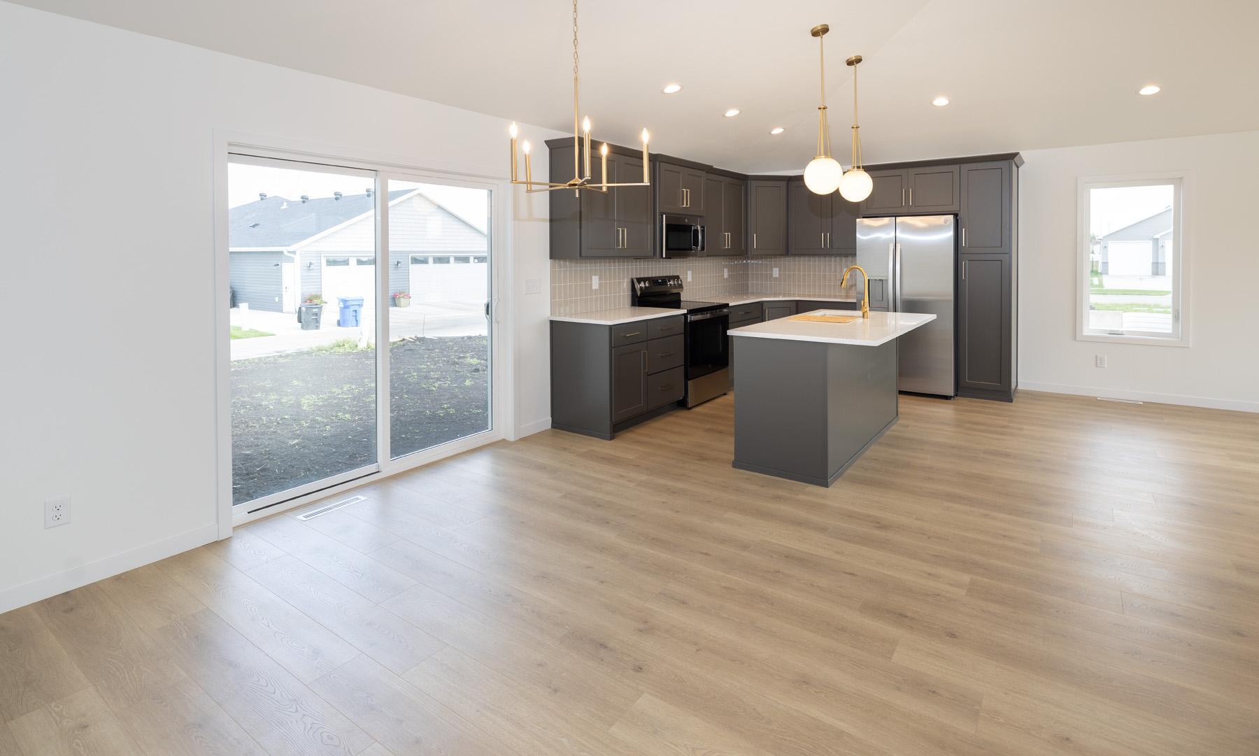 2026 single family home for sale at 2575 Golden Lane S in Fargo, ND — 4 bed, 3 bath (photo 3 of 44)