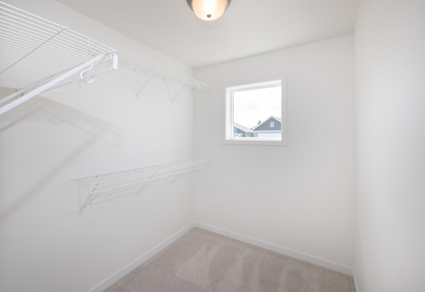 2026 single family home for sale at 2575 Golden Lane S in Fargo, ND — 4 bed, 3 bath (photo 27 of 44)
