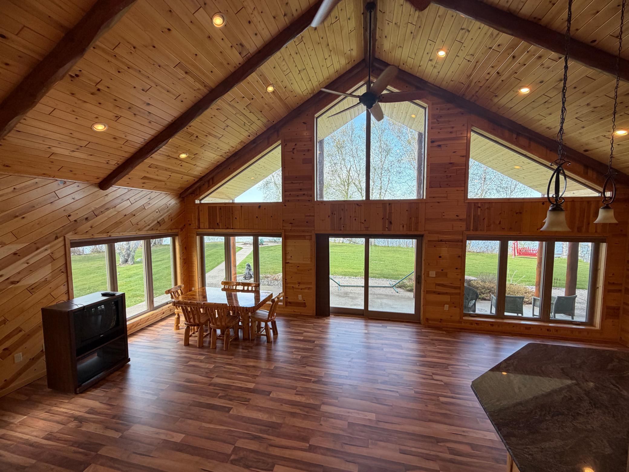 1377 Riverside Drive NW, Baudette MN 56623 - Photo 18 of 54