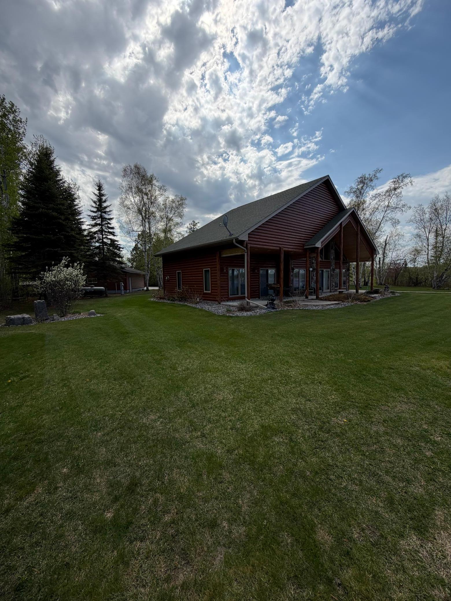 1377 Riverside Drive NW, Baudette MN 56623 - Photo 10 of 54