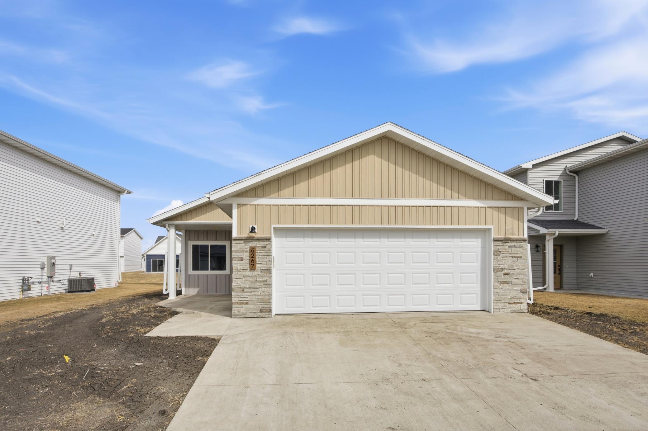 2026 single family home for sale at 3842 Prairie Lane in Moorhead, MN — 3 bed, 2 bath (photo 9 of 18)