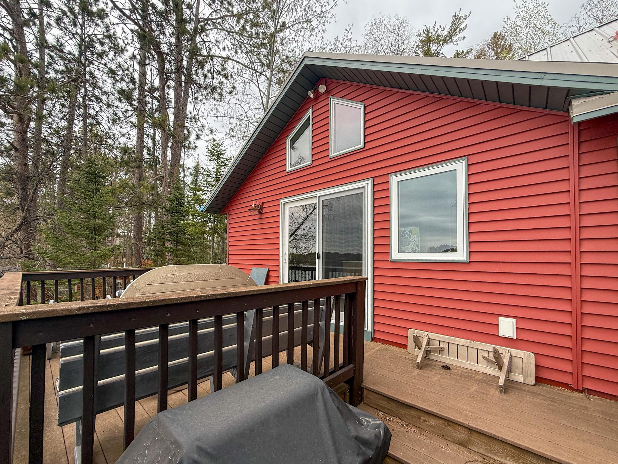 1947 single family home for sale at 2404 Lodge Road NE in Bemidji, MN — 1 bed, 1 bath (photo 13 of 38)