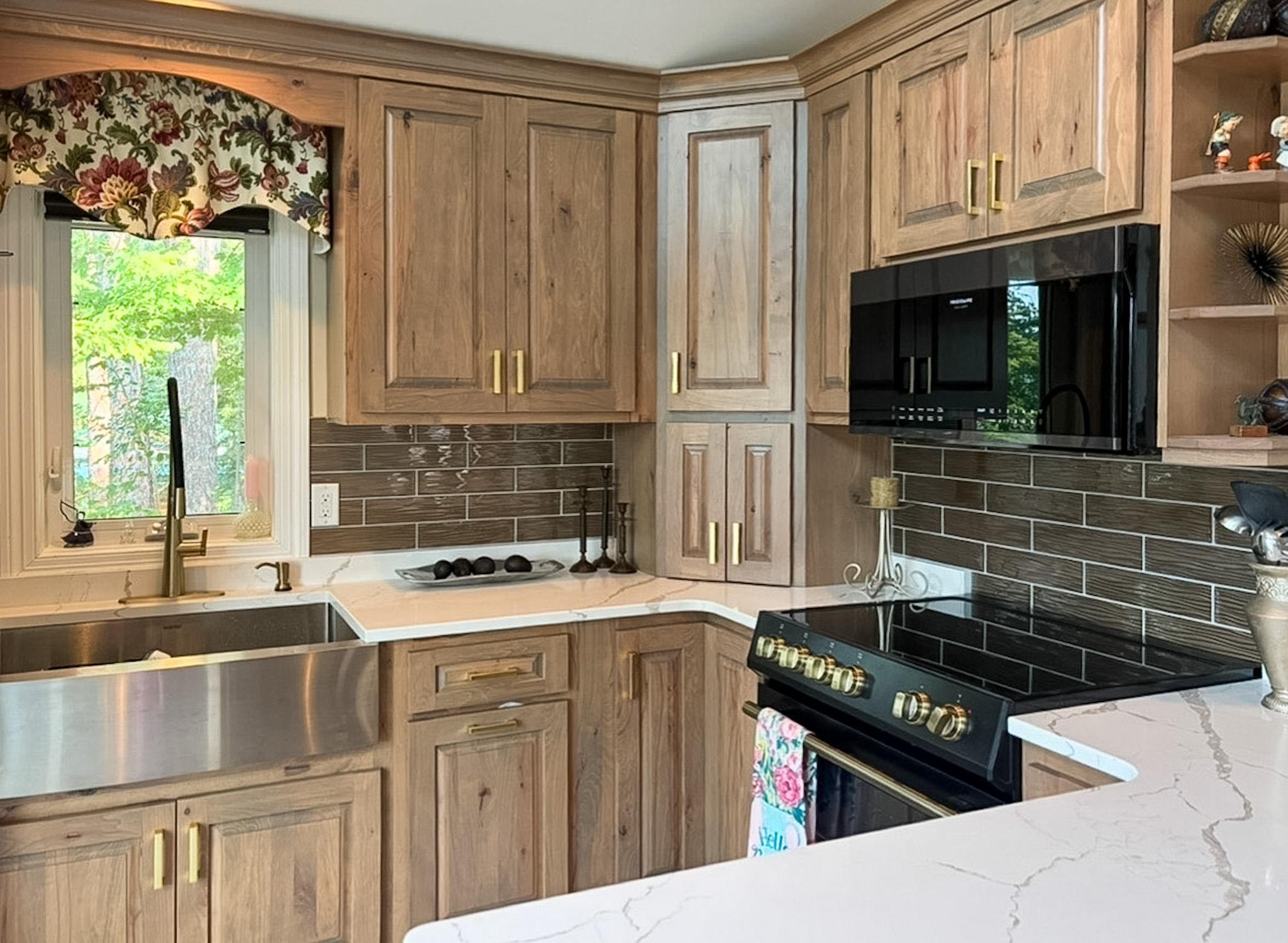 1947 single family home for sale at 2404 Lodge Road NE in Bemidji, MN — 1 bed, 1 bath (photo 23 of 38)