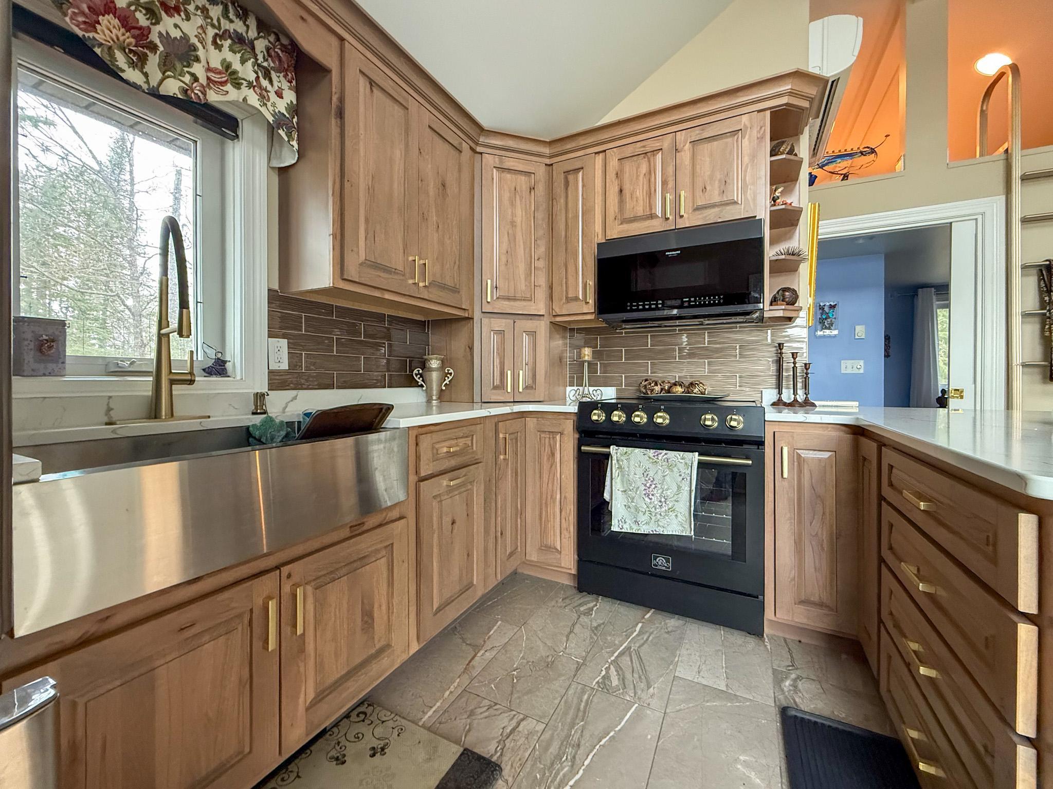 1947 single family home for sale at 2404 Lodge Road NE in Bemidji, MN — 1 bed, 1 bath (photo 26 of 38)