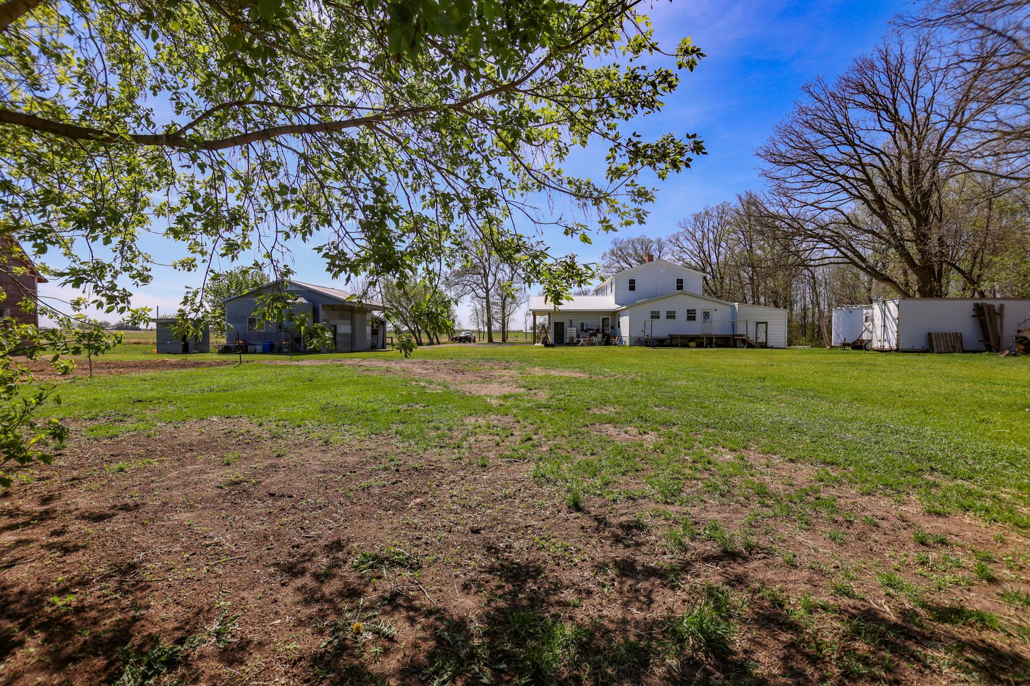 1995 single family home for sale at 28396 570th Avenue in Deer Creek, MN — 5 bed, 1 bath (photo 18 of 43)