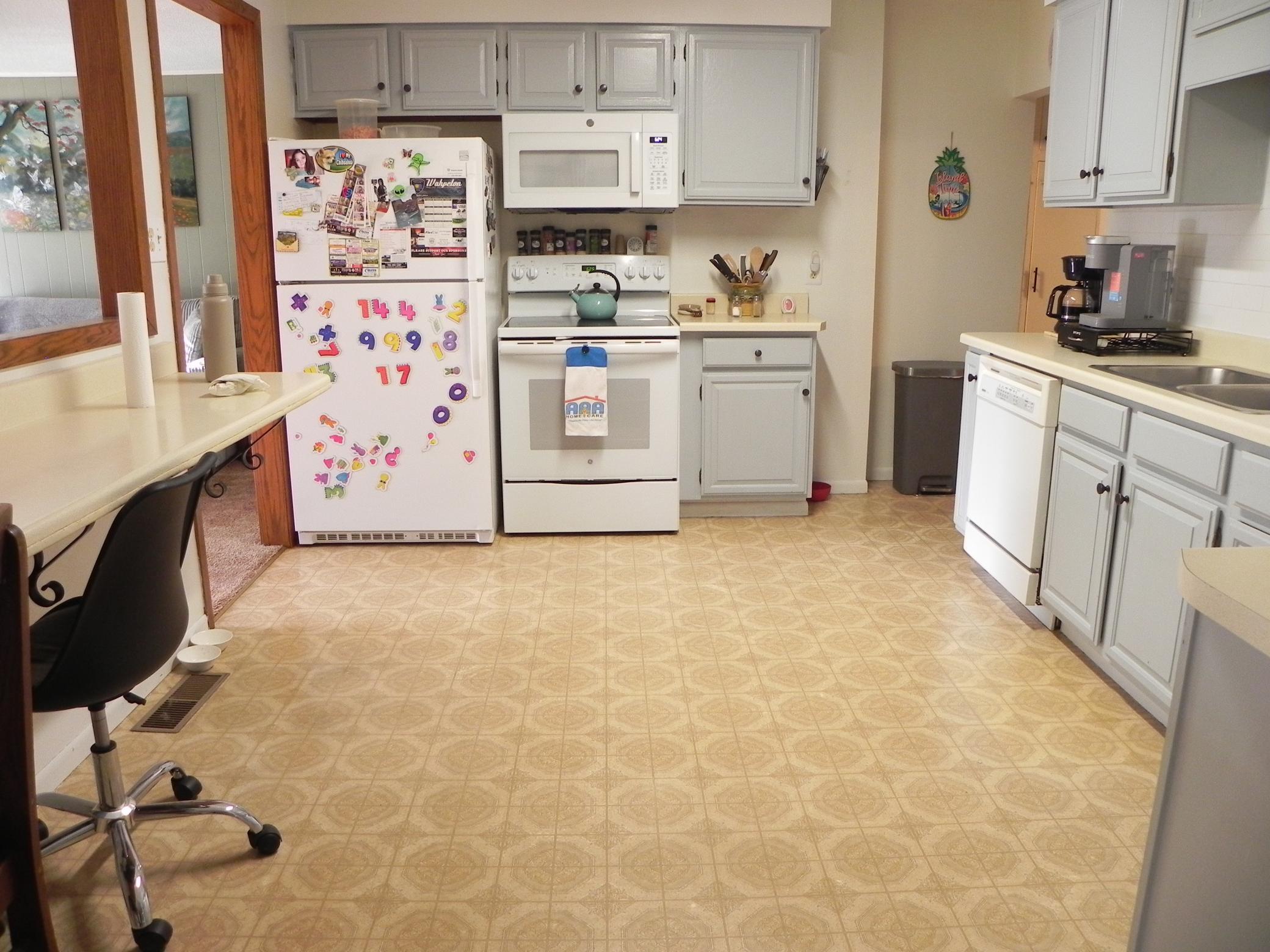 210 7th Street S, Breckenridge MN 56520 - Photo 5 of 24
