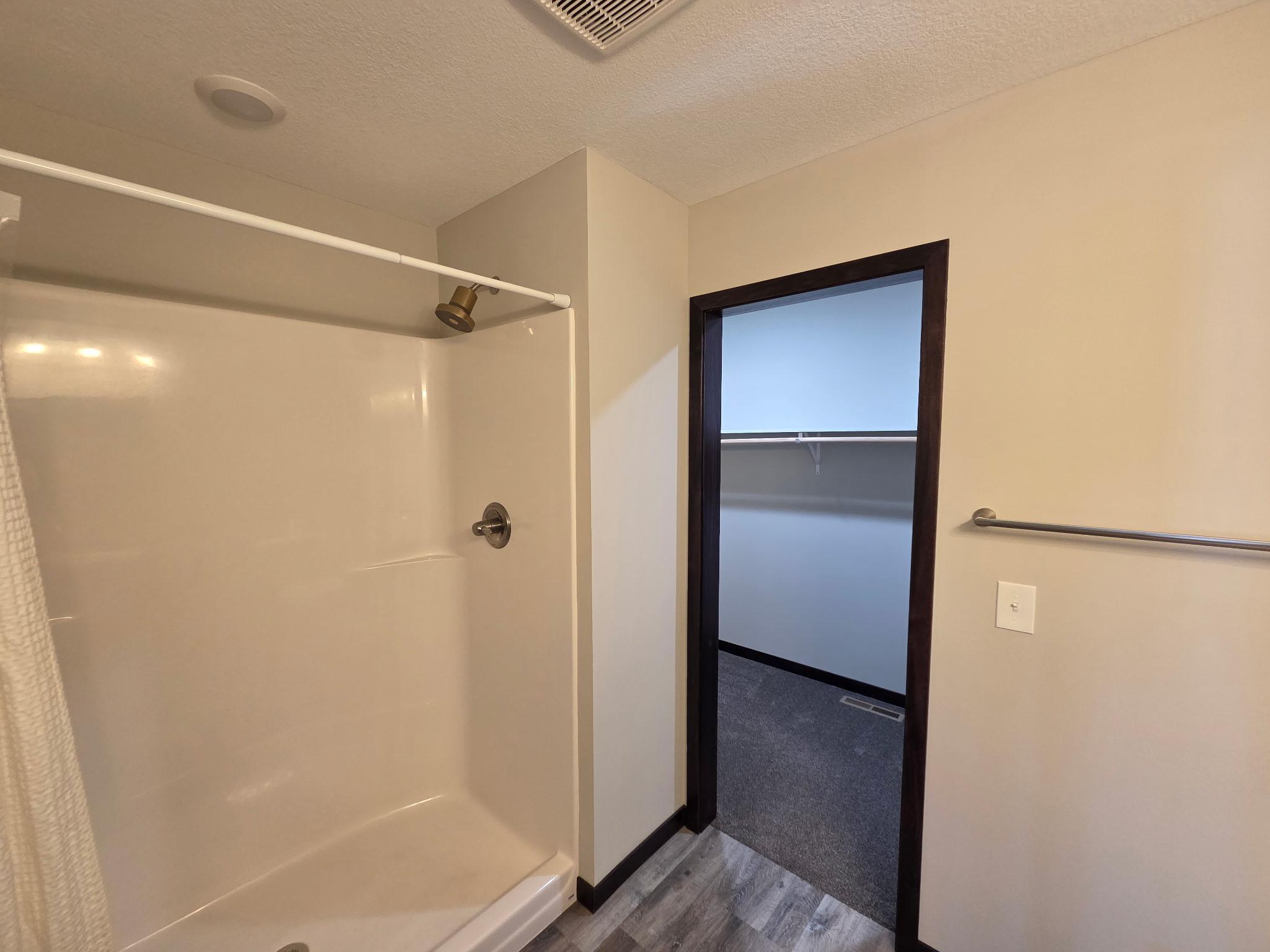 2025 single family home for sale at 1029 Holton Ave in Brainerd, MN — 4 bed, 3 bath (photo 11 of 17)