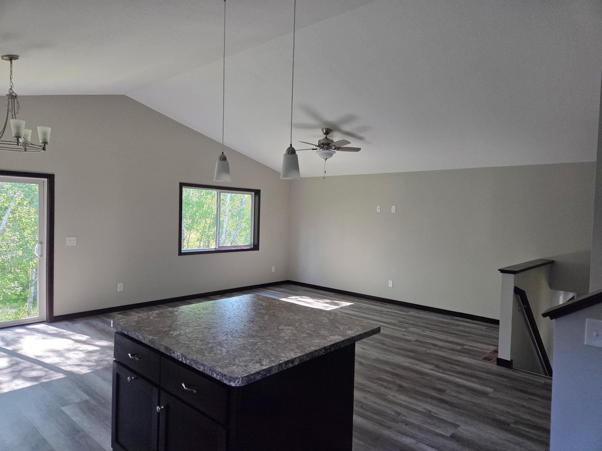 2025 single family home for sale at 1029 Holton Ave in Brainerd, MN — 4 bed, 3 bath (photo 5 of 17)