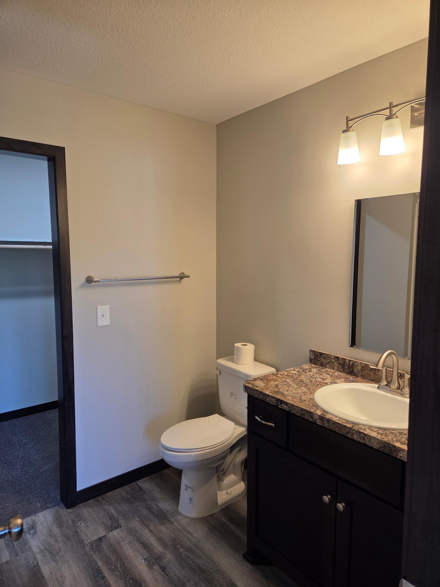 2025 single family home for sale at 1029 Holton Ave in Brainerd, MN — 4 bed, 3 bath (photo 8 of 17)