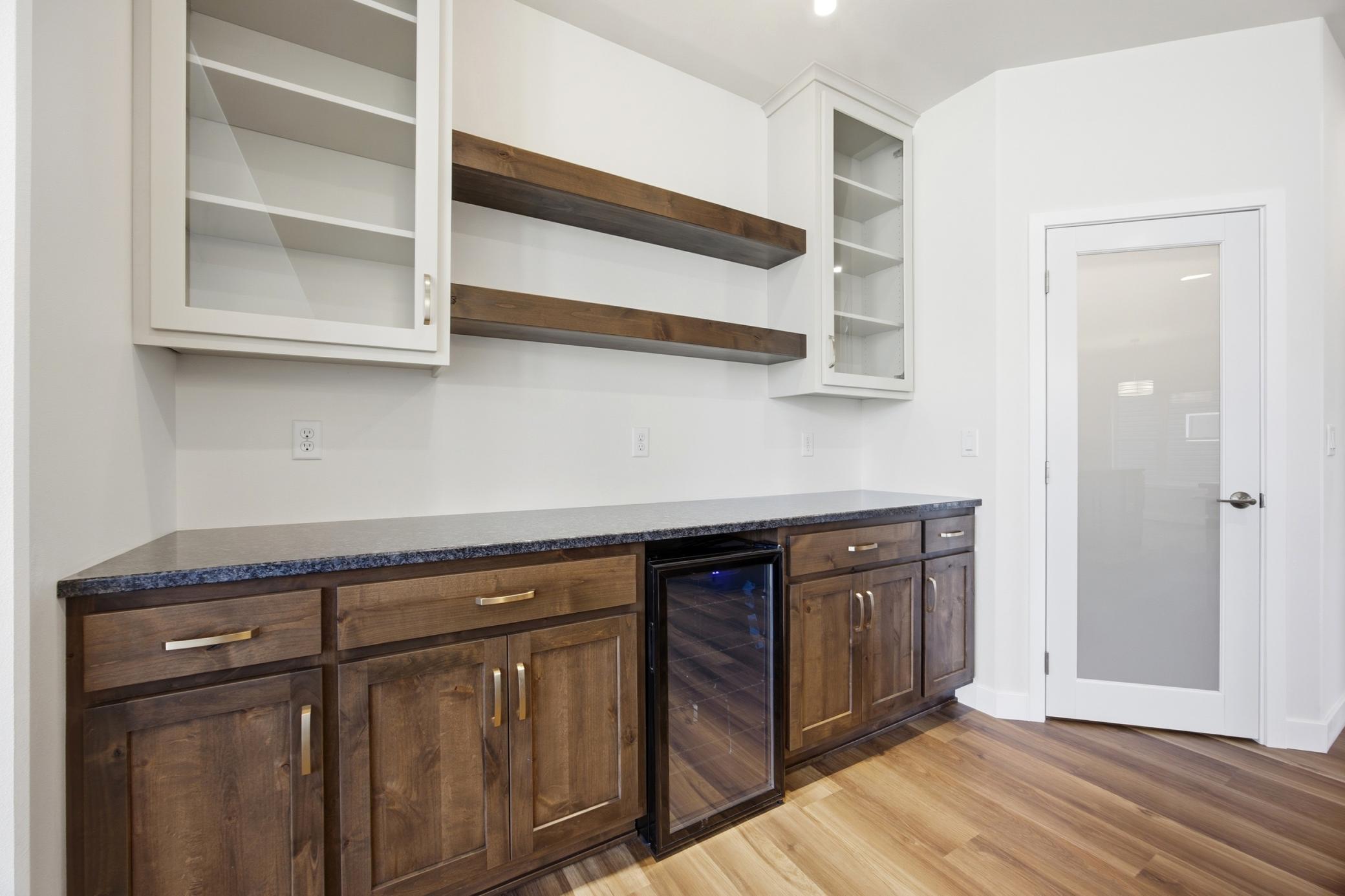 2025 single family home for sale at 4312 23rd Avenue S in Moorhead, MN — 3 bed, 3 bath (photo 11 of 35)