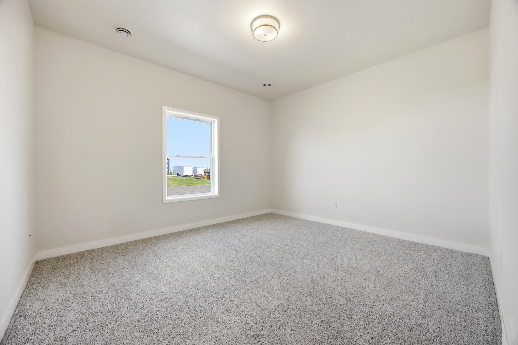 2025 single family home for sale at 4312 23rd Avenue S in Moorhead, MN — 3 bed, 3 bath (photo 17 of 35)