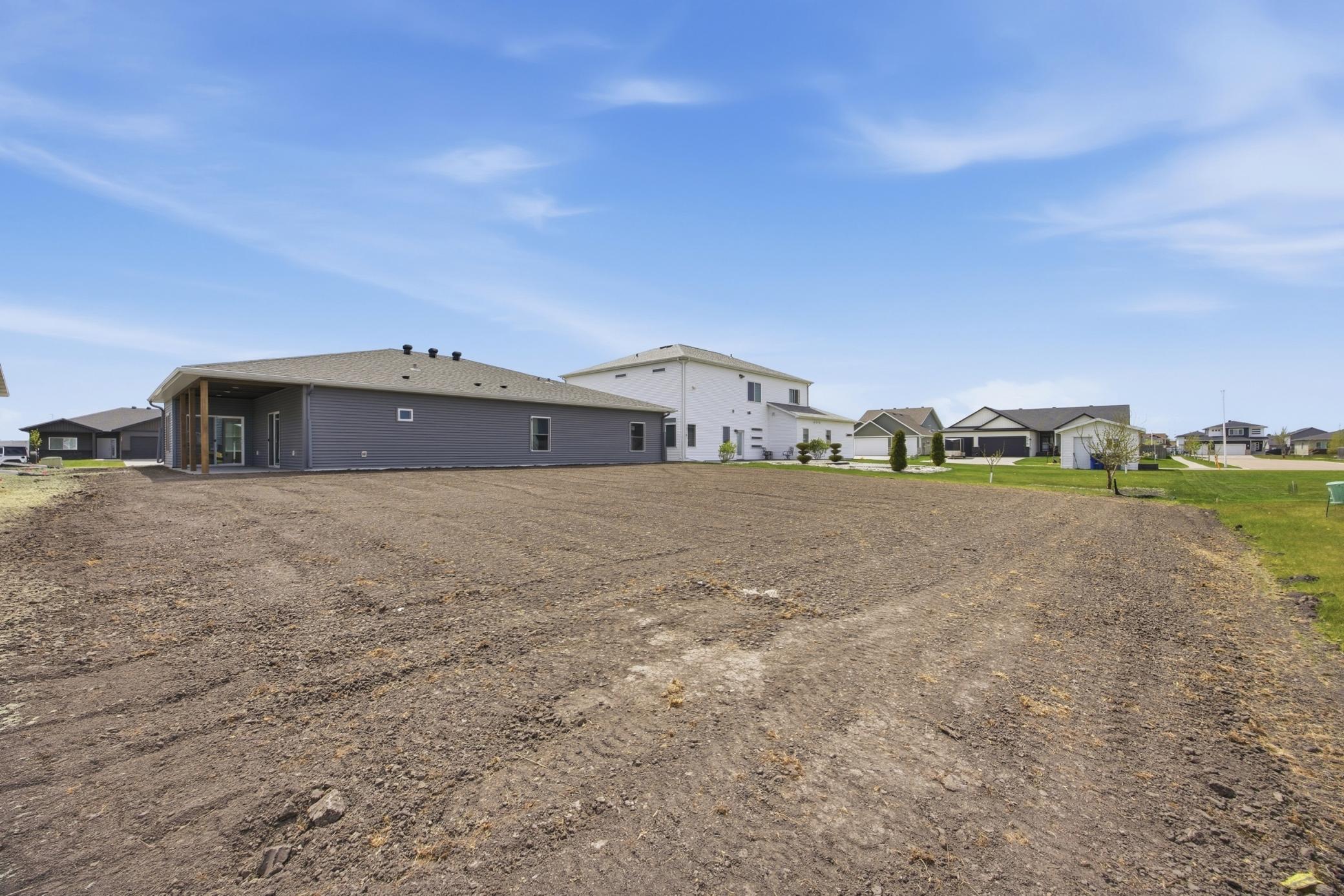 2025 single family home for sale at 4312 23rd Avenue S in Moorhead, MN — 3 bed, 3 bath (photo 24 of 35)