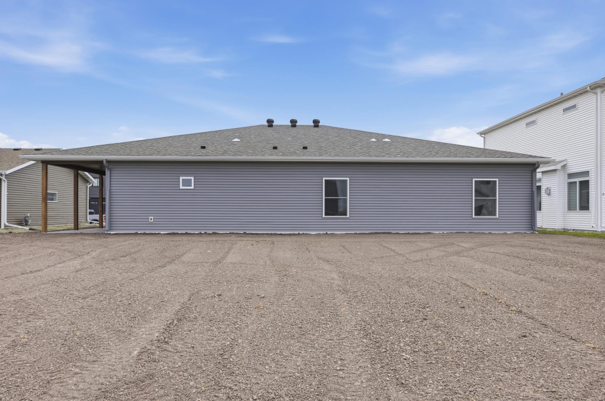 2025 single family home for sale at 4312 23rd Avenue S in Moorhead, MN — 3 bed, 3 bath (photo 25 of 35)