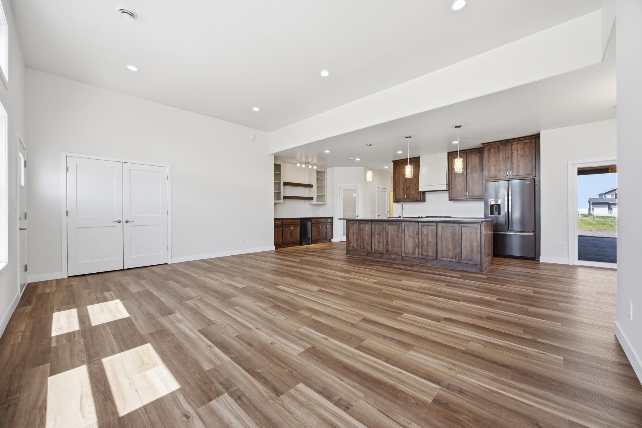 2025 single family home for sale at 4312 23rd Avenue S in Moorhead, MN — 3 bed, 3 bath (photo 5 of 35)