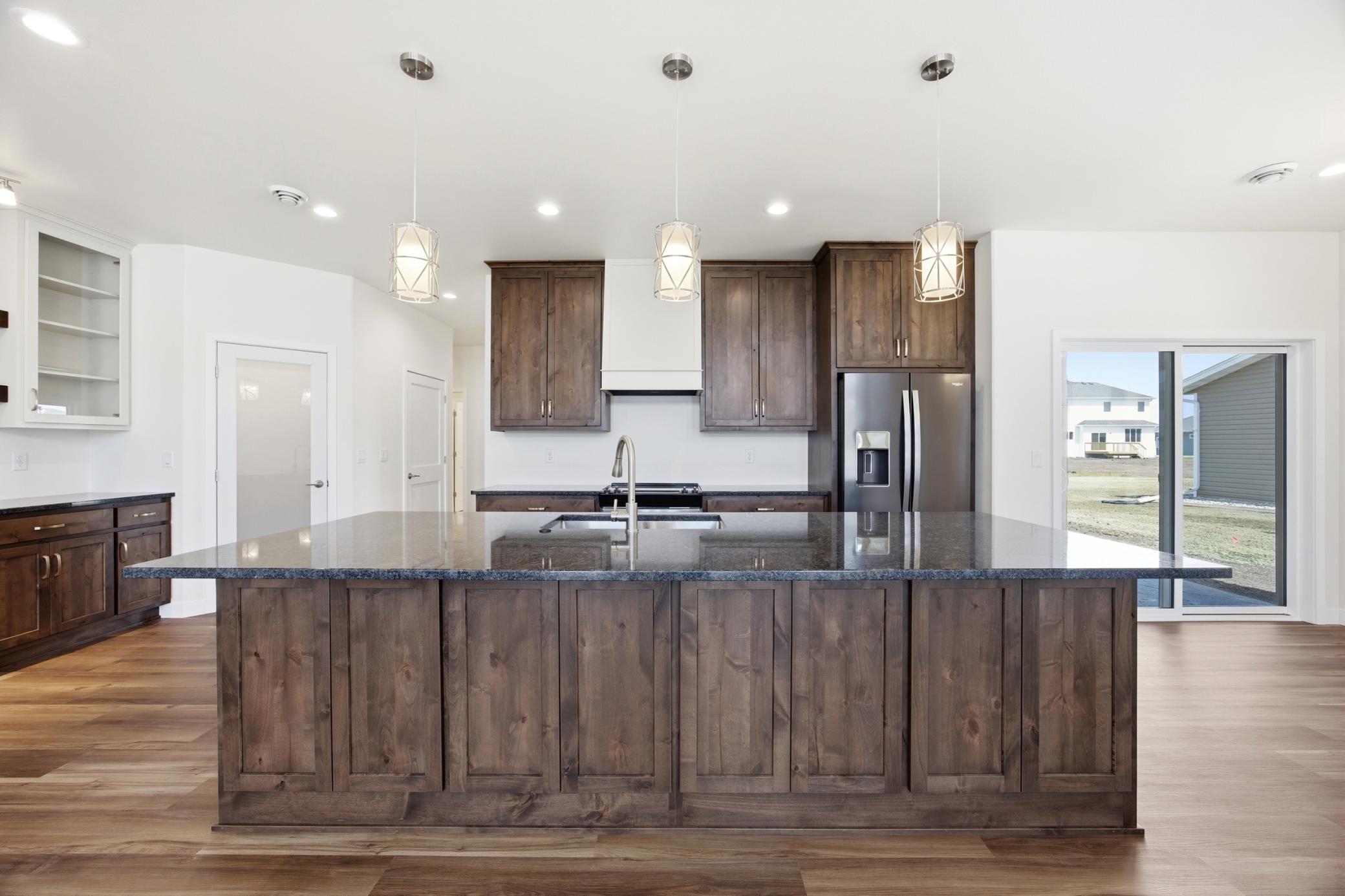 2025 single family home for sale at 4312 23rd Avenue S in Moorhead, MN — 3 bed, 3 bath (photo 7 of 35)