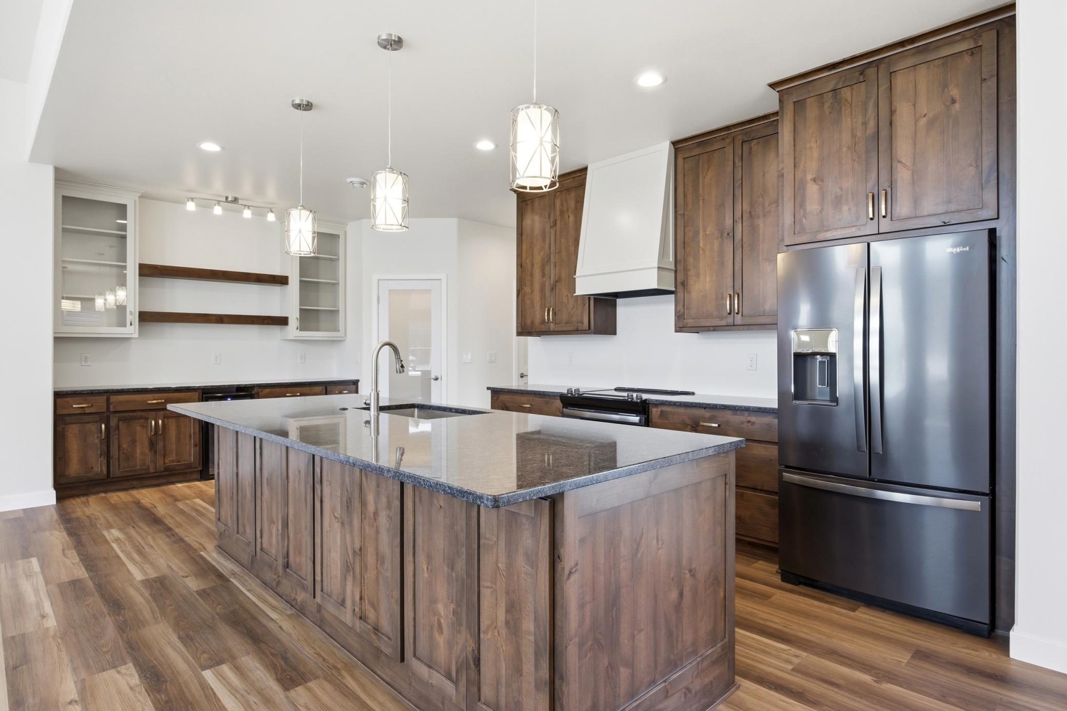 2025 single family home for sale at 4312 23rd Avenue S in Moorhead, MN — 3 bed, 3 bath (photo 8 of 35)