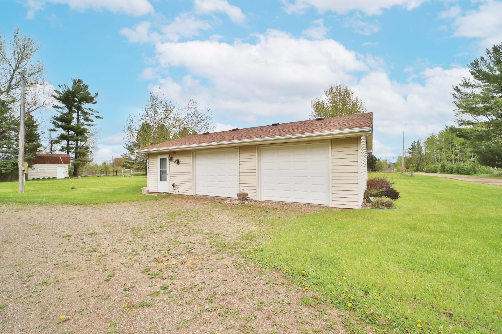 1980 single family home for sale at 42674 282nd Street in Aitkin, MN — 4 bed, 2 bath (photo 43 of 46)
