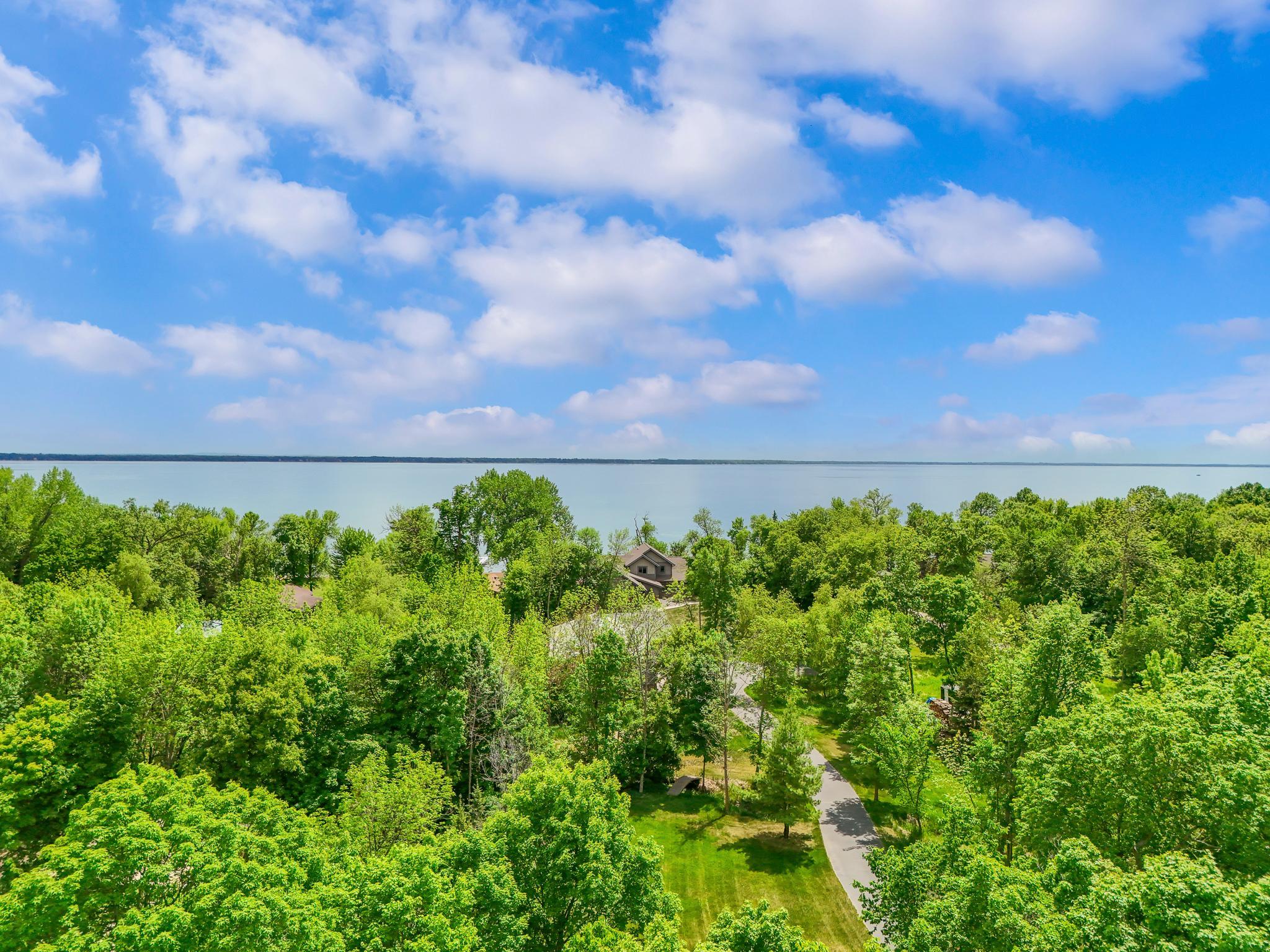 2015 single family home for sale at 41366 Co Hwy 1 in Ottertail, MN — 4 bed, 4 bath (photo 5 of 6)
