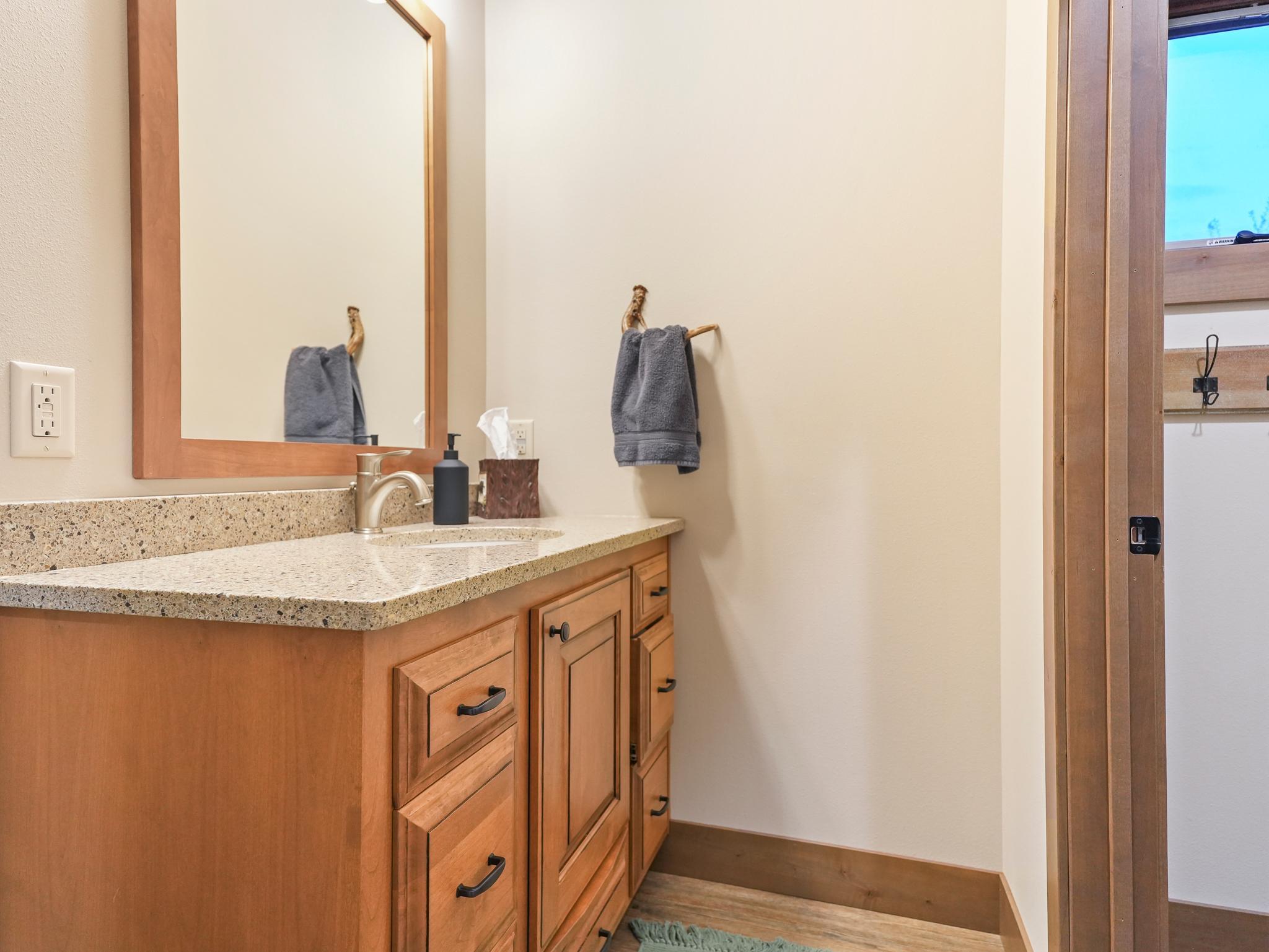 2015 single family home for sale at 41366 Co Hwy 1 in Ottertail, MN — 4 bed, 4 bath (photo 58 of 107)