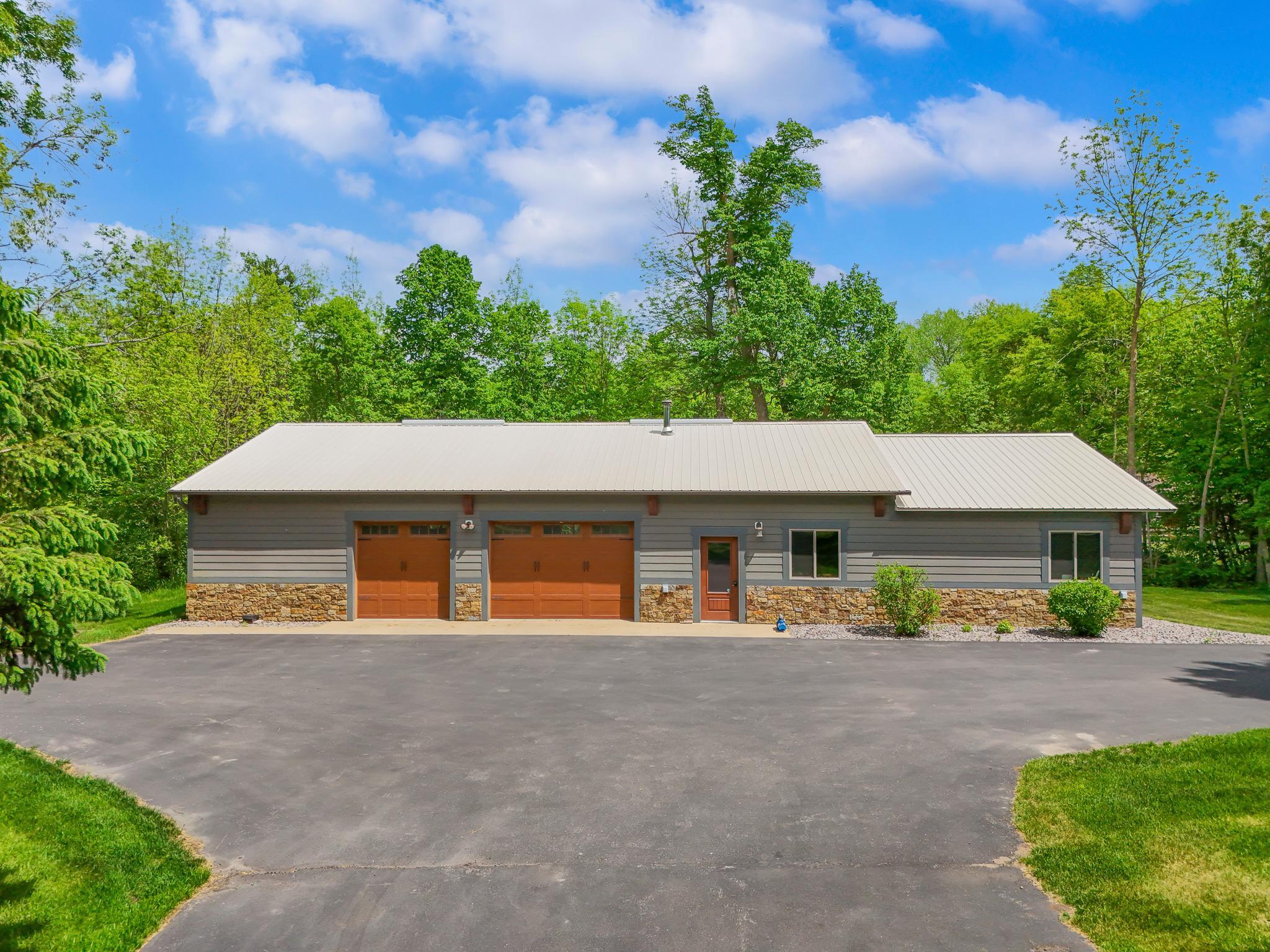 2015 single family home for sale at 41366 Co Hwy 1 in Ottertail, MN — 4 bed, 4 bath (photo 10 of 107)
