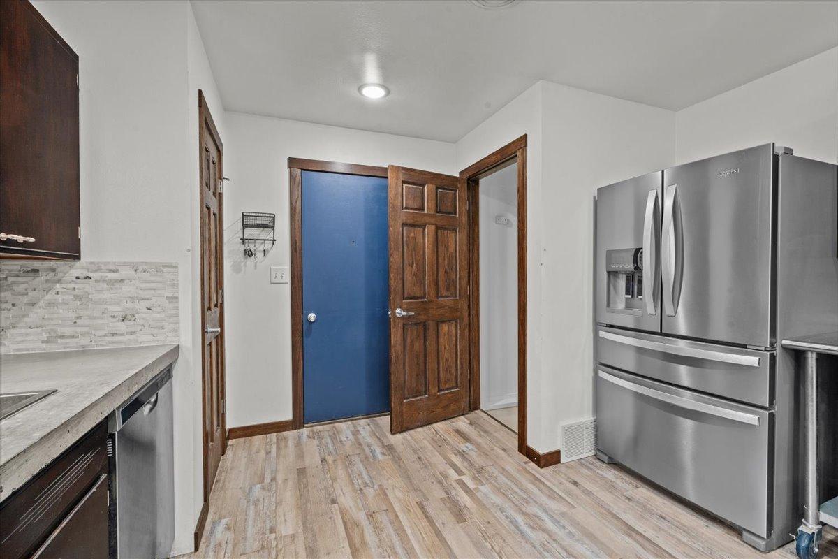 1964 single family home for sale at 248 Wegener Drive in Breckenridge, MN — 5 bed, 2 bath (photo 18 of 72)