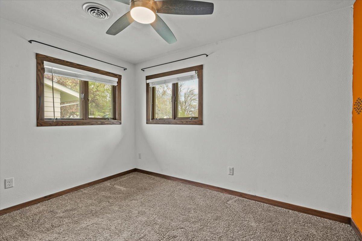 1964 single family home for sale at 248 Wegener Drive in Breckenridge, MN — 5 bed, 2 bath (photo 25 of 72)