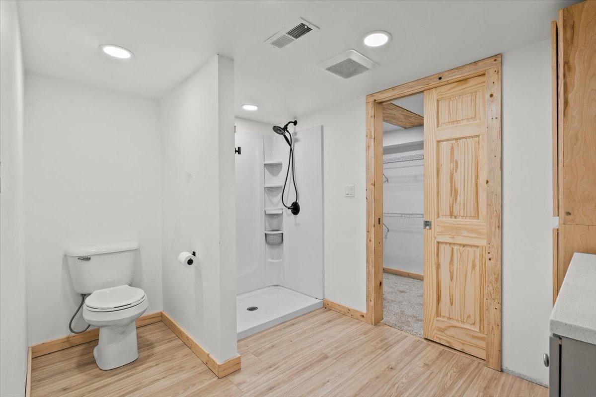 1964 single family home for sale at 248 Wegener Drive in Breckenridge, MN — 5 bed, 2 bath (photo 46 of 72)