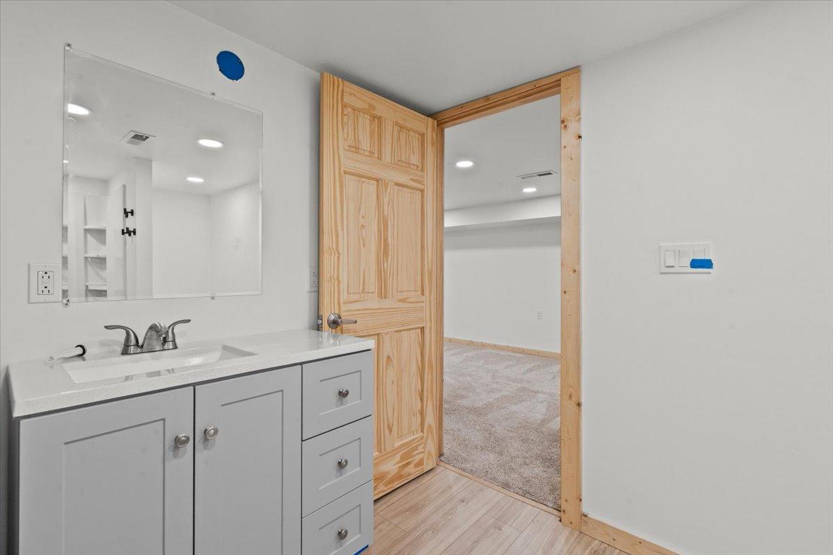 1964 single family home for sale at 248 Wegener Drive in Breckenridge, MN — 5 bed, 2 bath (photo 48 of 72)