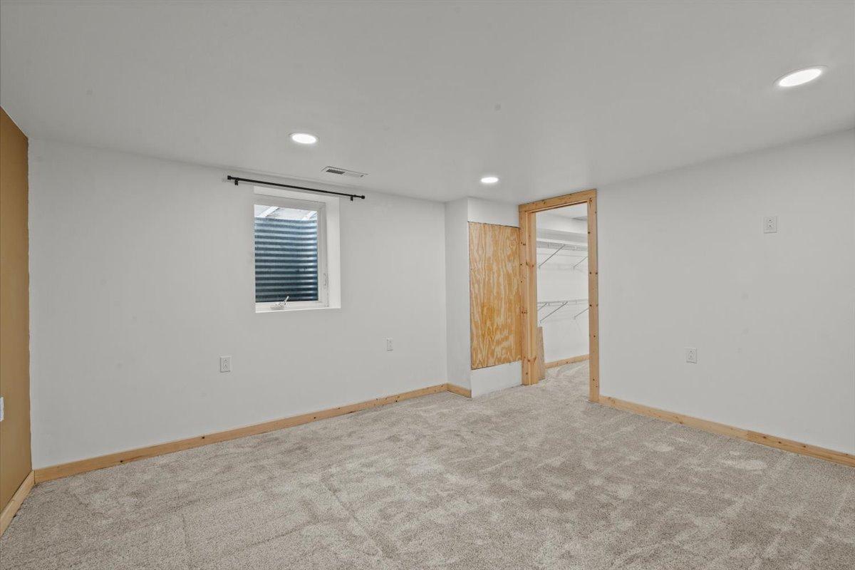 1964 single family home for sale at 248 Wegener Drive in Breckenridge, MN — 5 bed, 2 bath (photo 51 of 72)