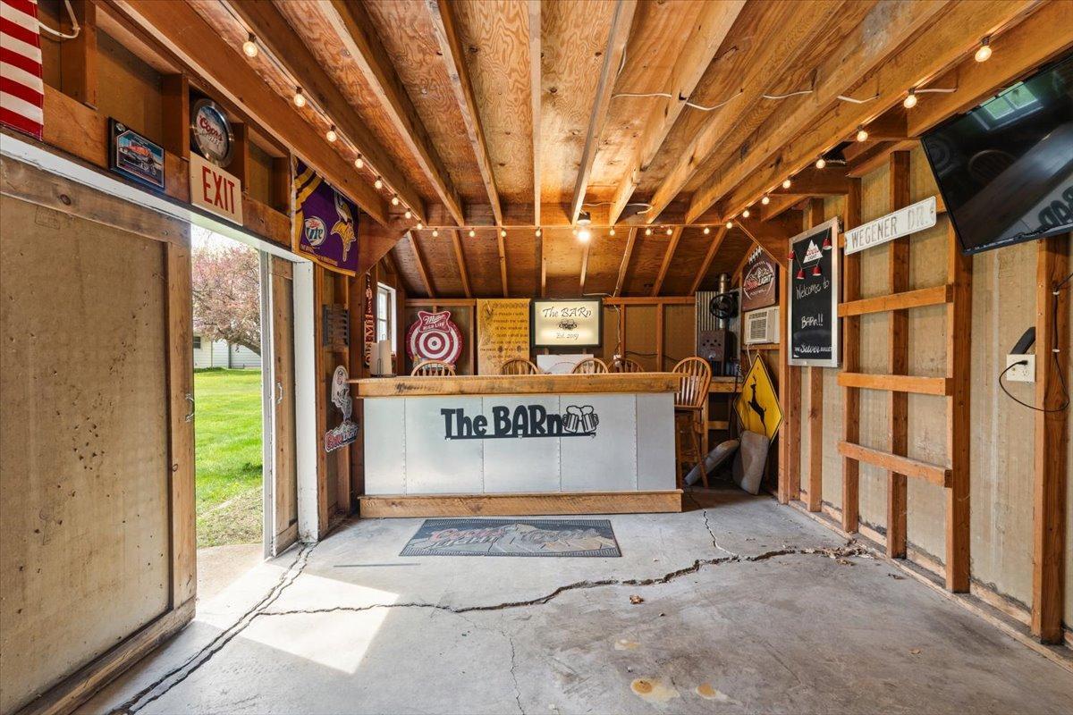 1964 single family home for sale at 248 Wegener Drive in Breckenridge, MN — 5 bed, 2 bath (photo 68 of 72)