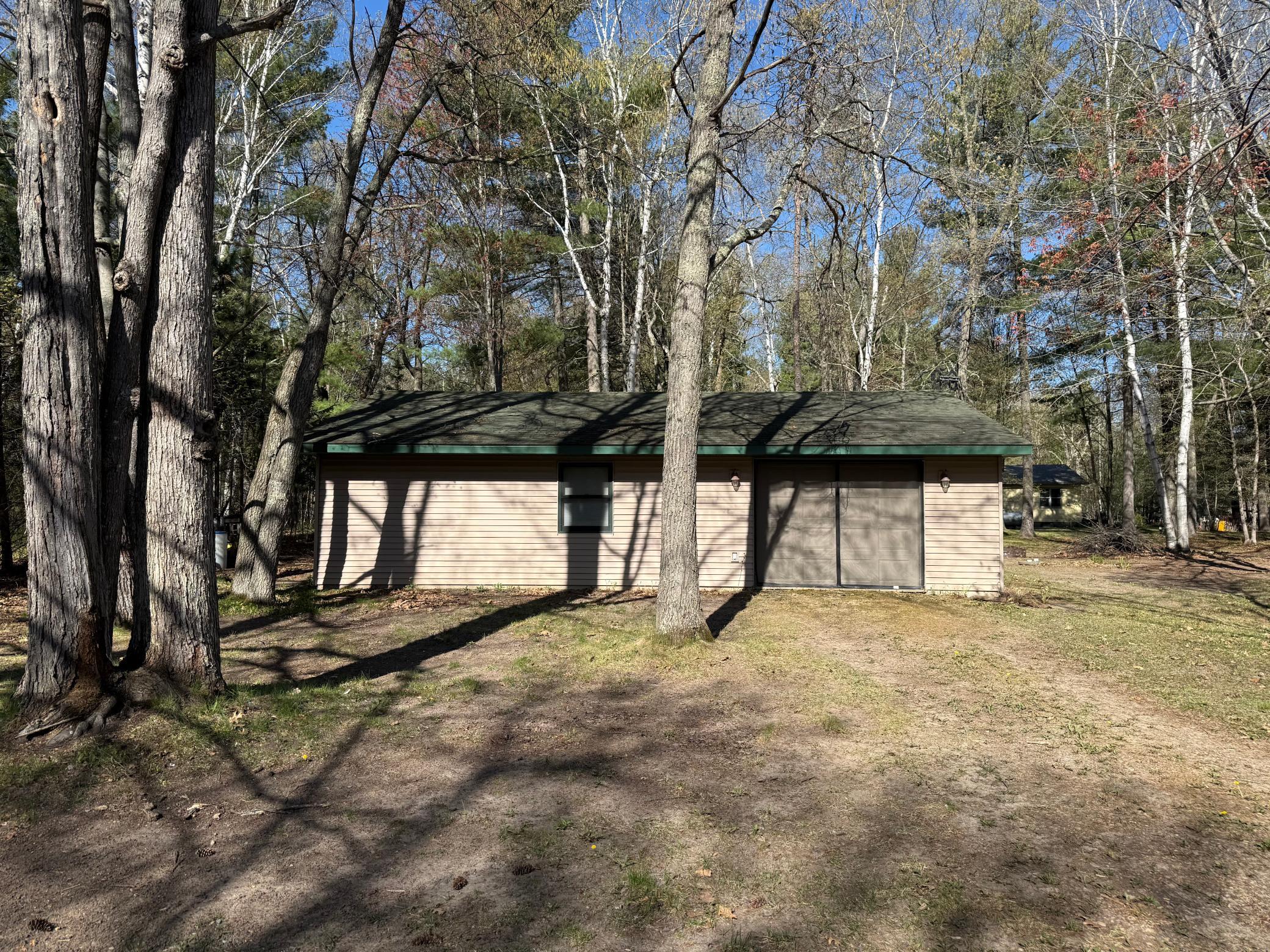 2000 home for sale at 40411 Bucksnort Drive in Emily, MN — 0 bed, 1 bath