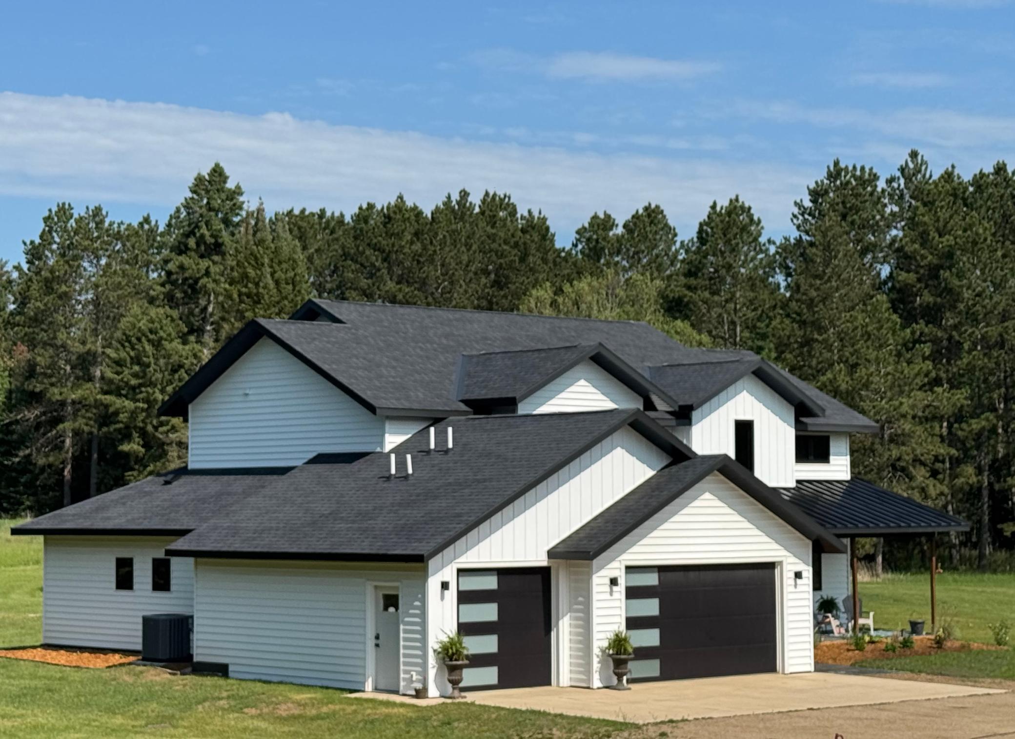 2020 single family home for sale at 26575 US 71 in Park Rapids, MN — 4 bed, 4 bath (photo 4 of 53)