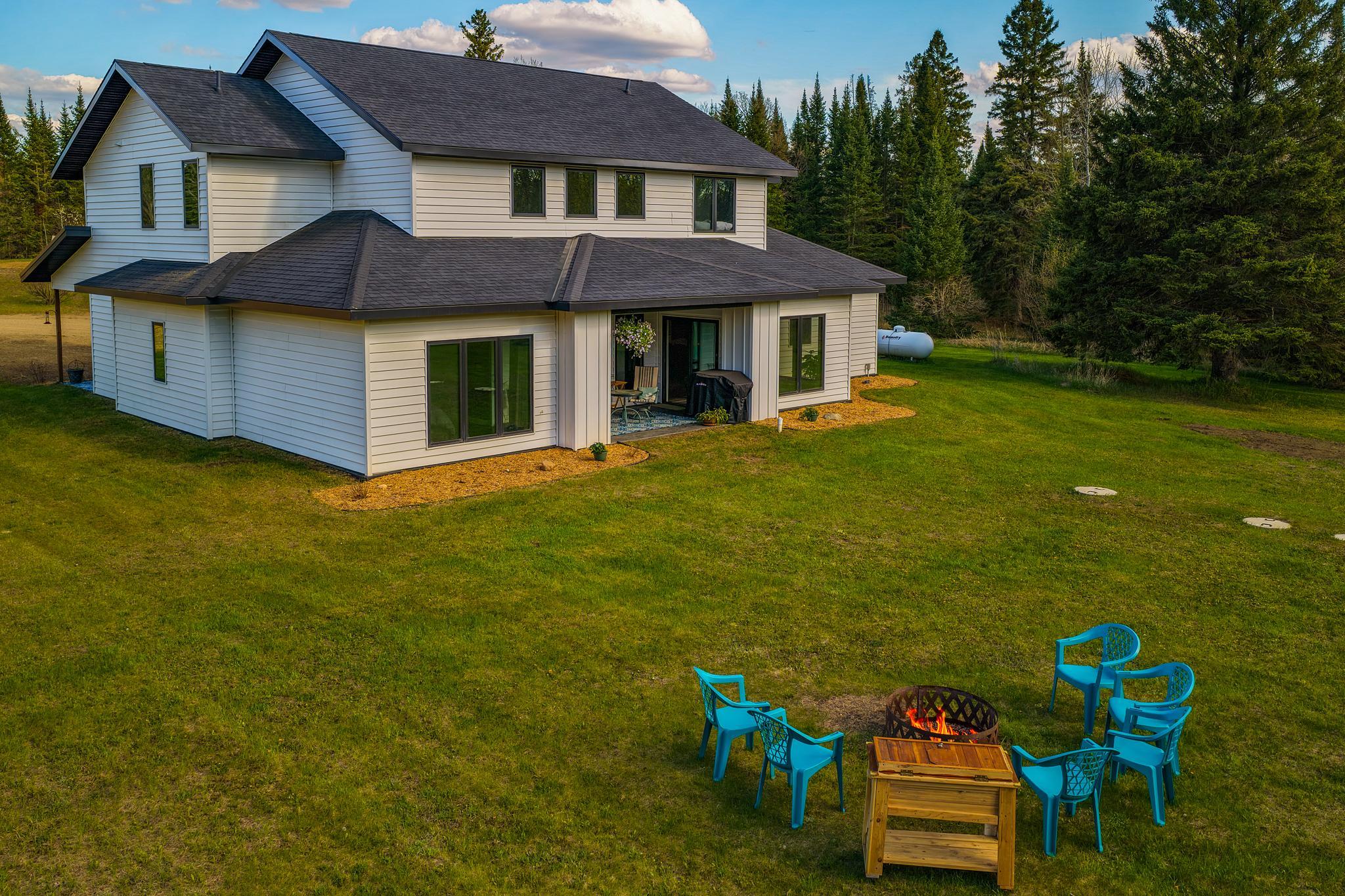 2020 single family home for sale at 26575 US 71 in Park Rapids, MN — 4 bed, 4 bath (photo 5 of 53)