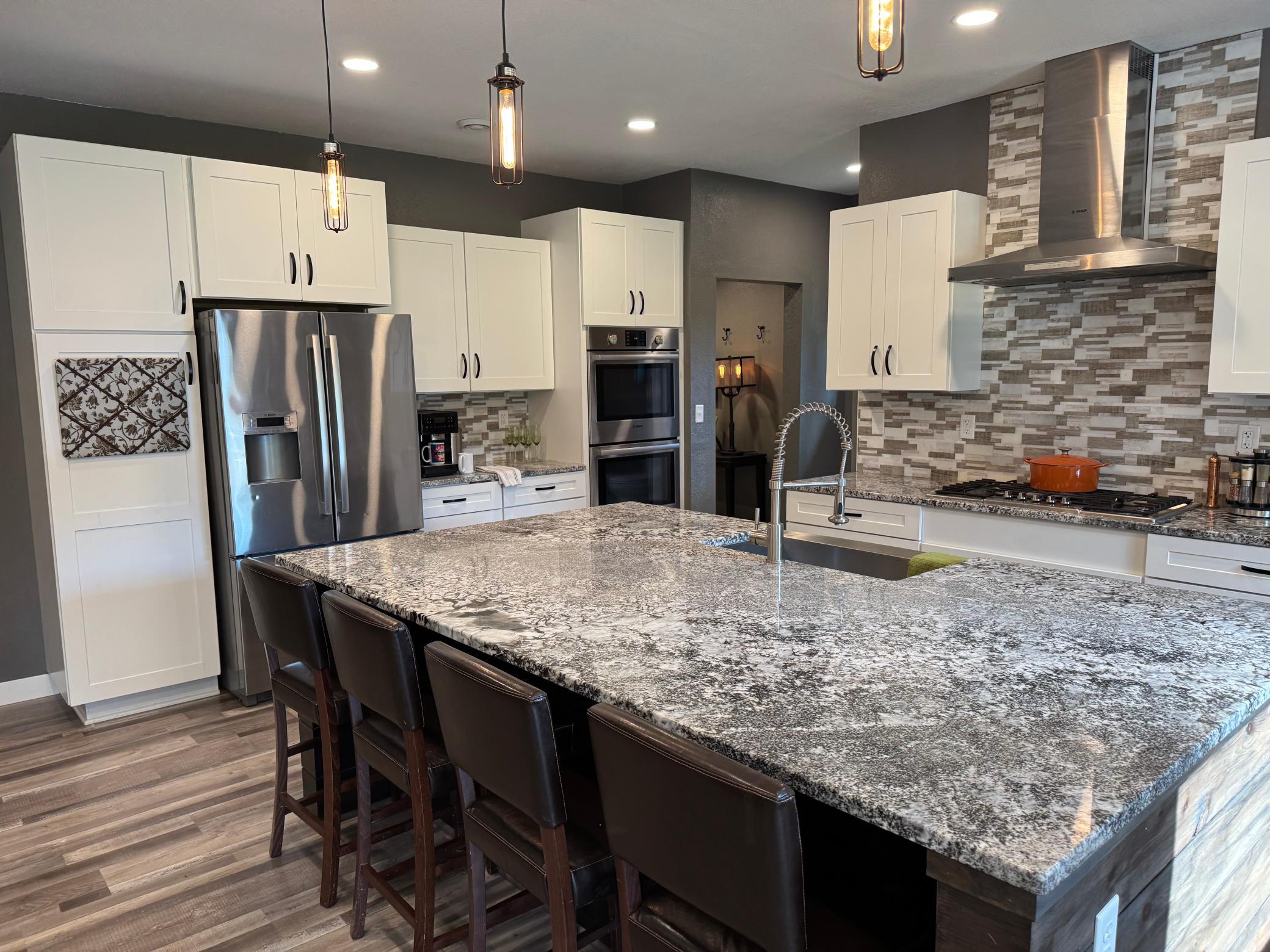 2020 single family home for sale at 26575 US 71 in Park Rapids, MN — 4 bed, 4 bath (photo 8 of 53)